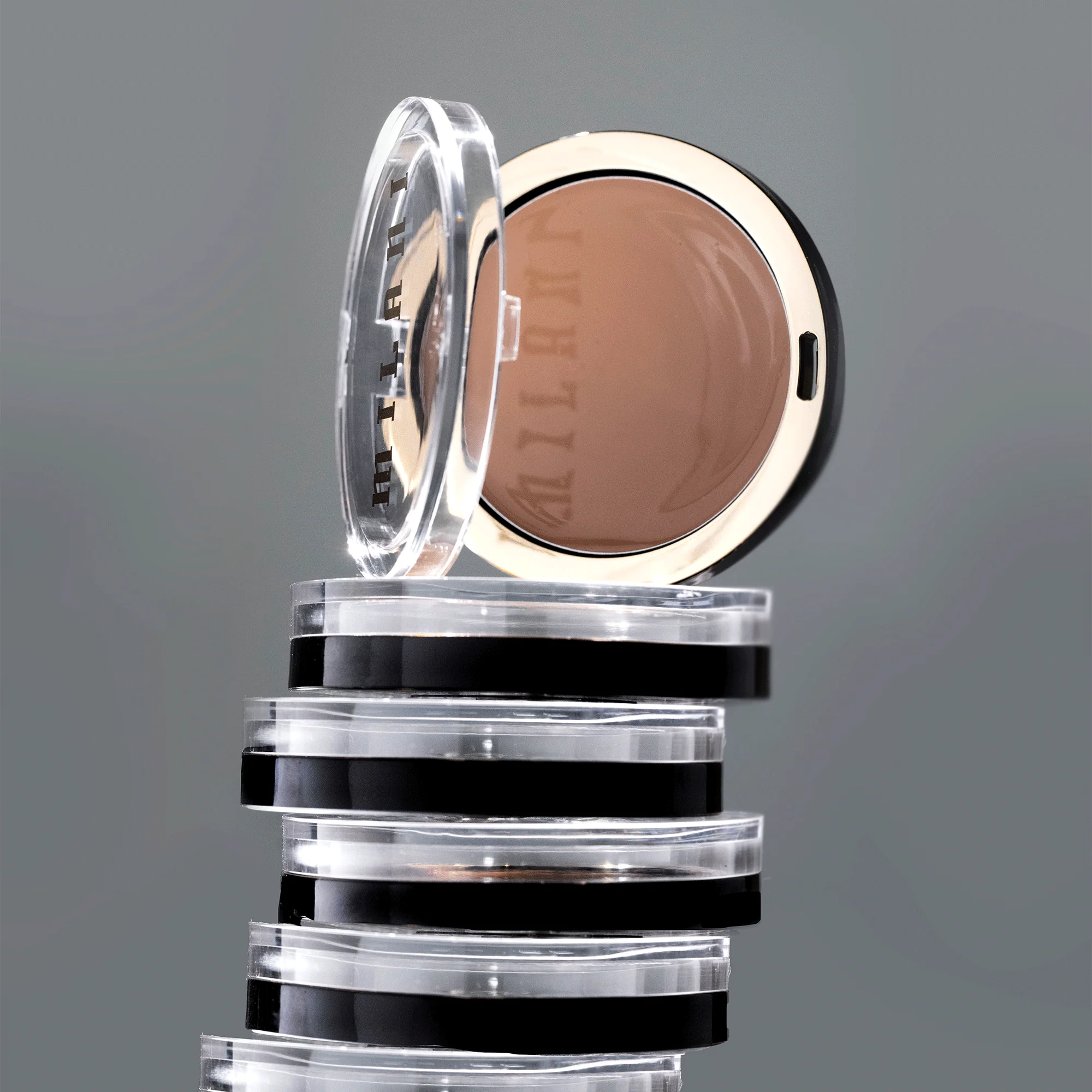 Conceal + Perfect Smooth Finish Cream To Powder - Image 17