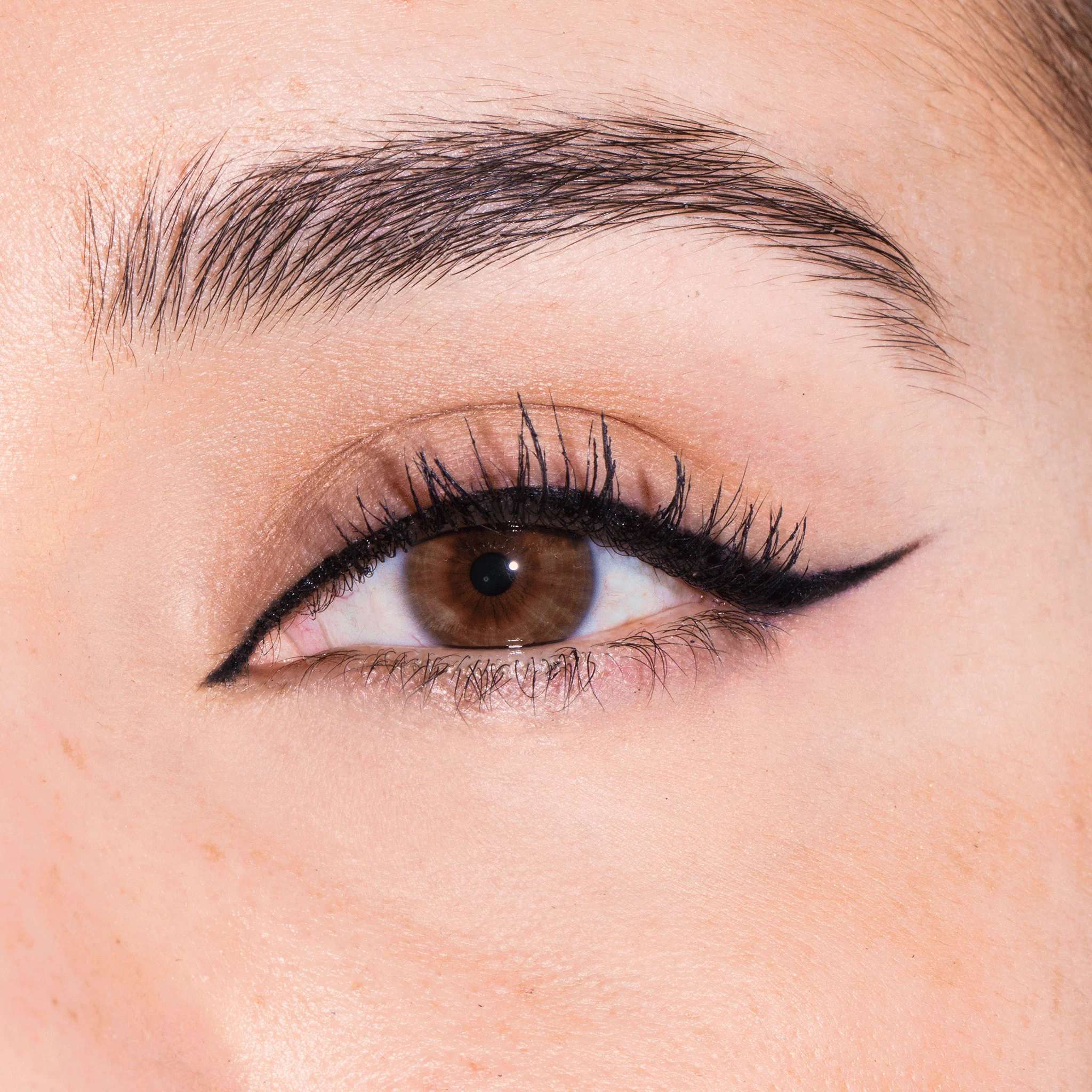 Stay Put Infinite Liner - Image 5